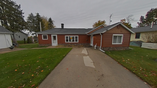 5711 Lakeview Drive